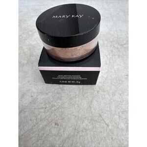Mary Kay - SILKY SETTING POWDER - MEDIUM BEIGE - #175896